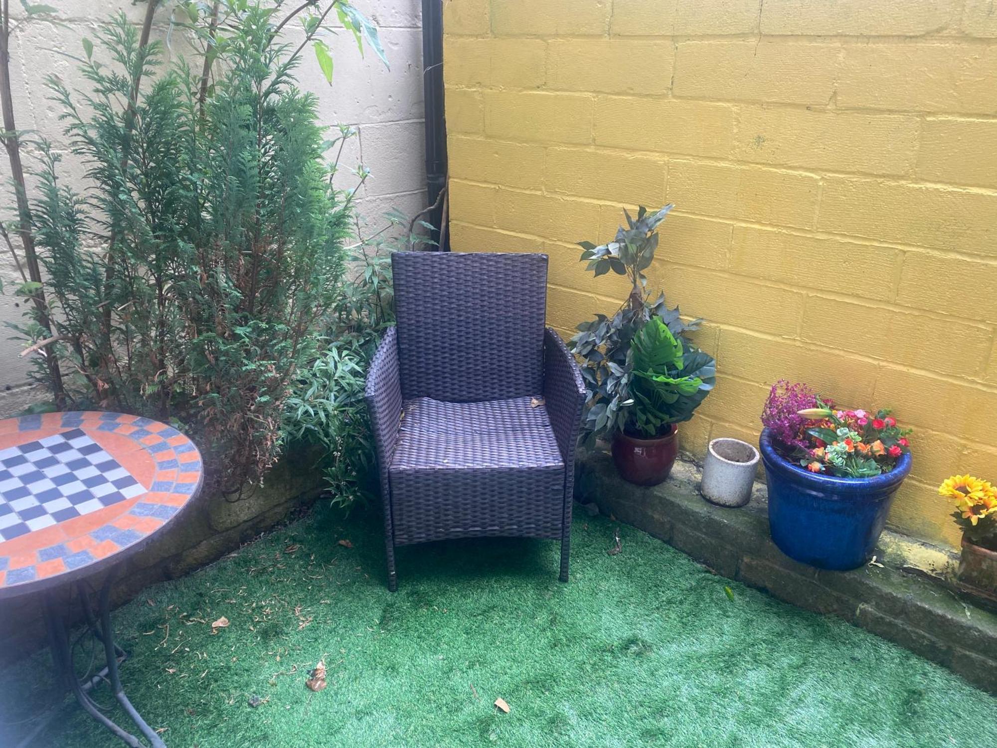 باث Quiet Lower Floor 2 Bed City Apartment With Private Patio Garden المظهر الخارجي الصورة